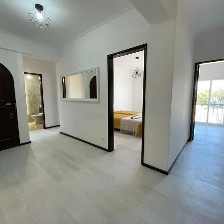 Mhouse Lease Cascais Alto Castelhana アパート アルカビデシェ
