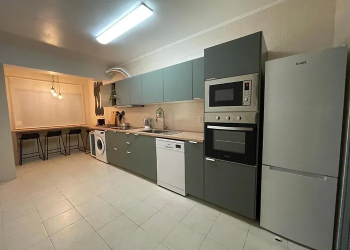 Mhouse Lease Cascais Spacious 3 Bedroom Family Next Center *