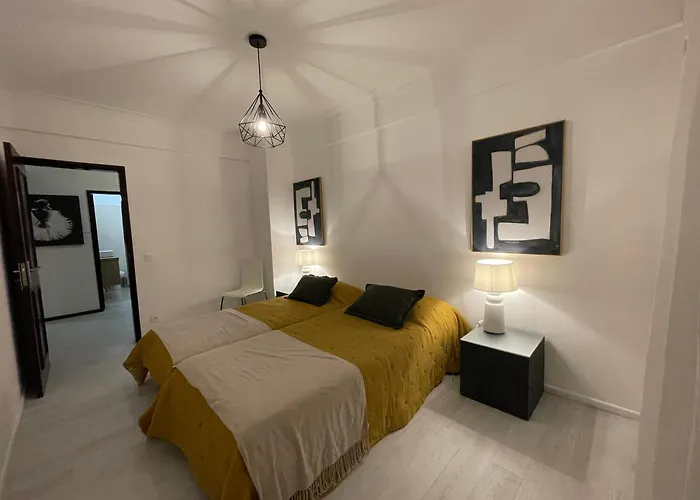 Mhouse Lease Cascais Spacious 3 Bedroom Family Next Center Appartamento *